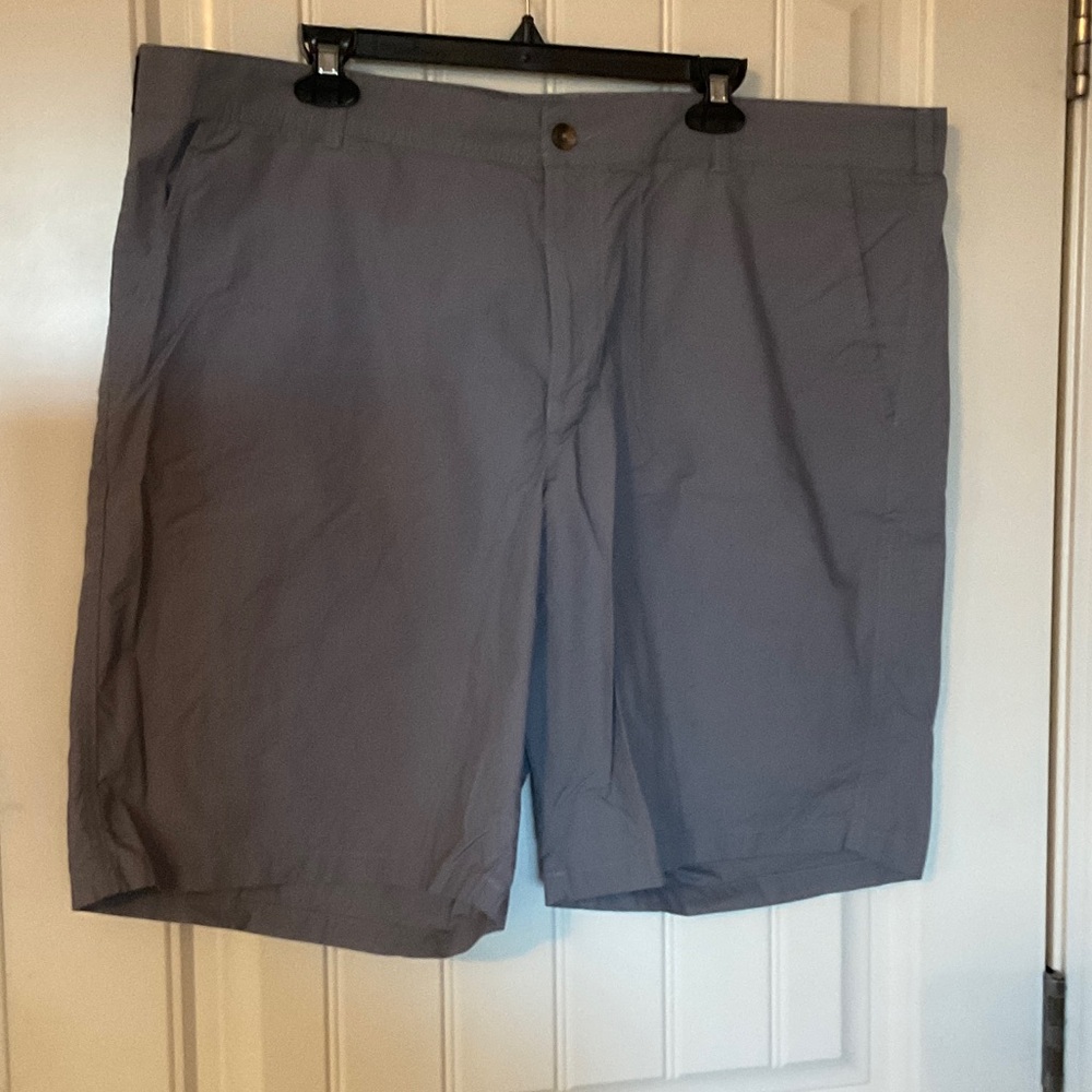 Men's Classic Flat Front Gray Shorts